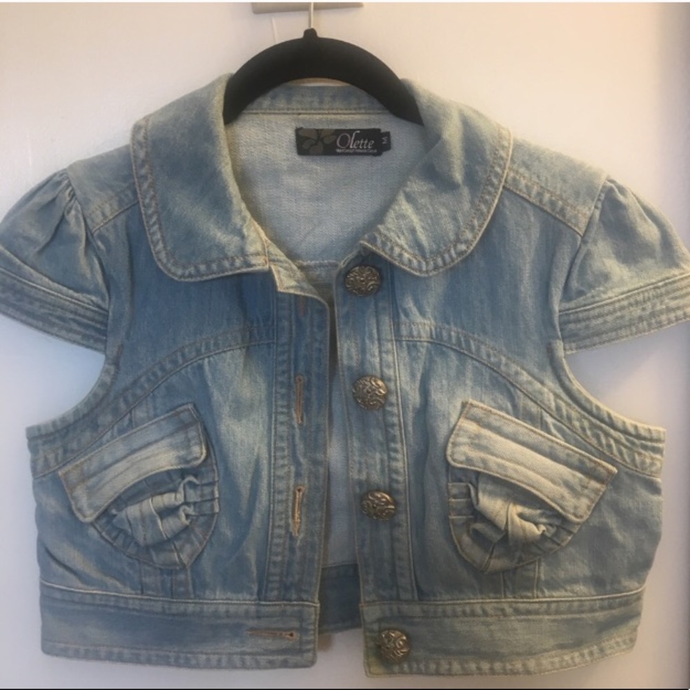 Cute crop denim